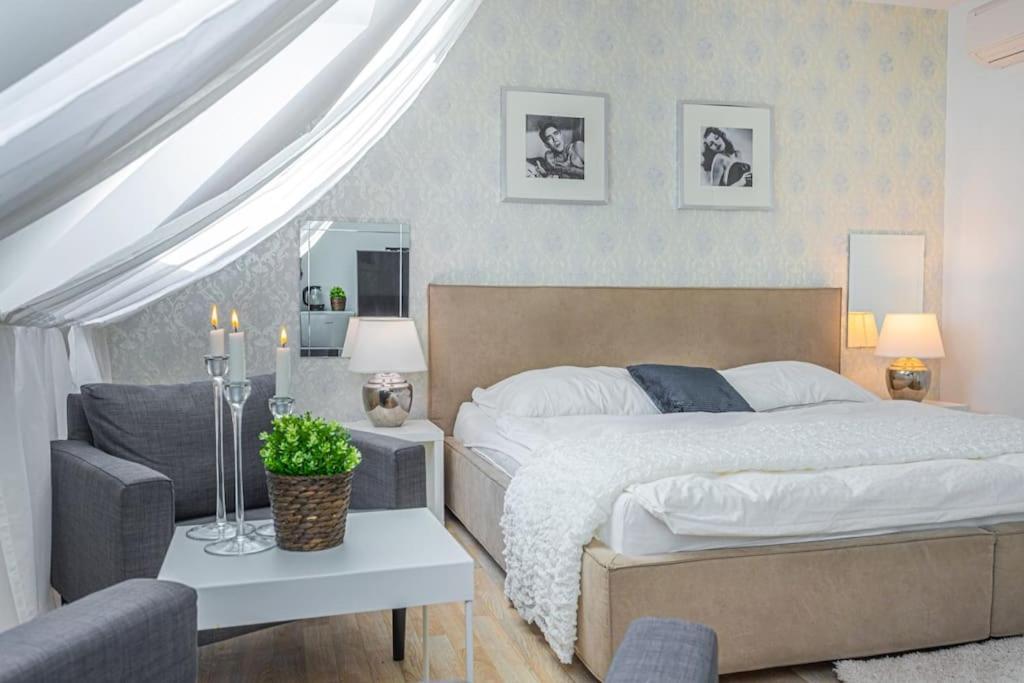 Apartmán Tamara With Air-conditioning And Parking